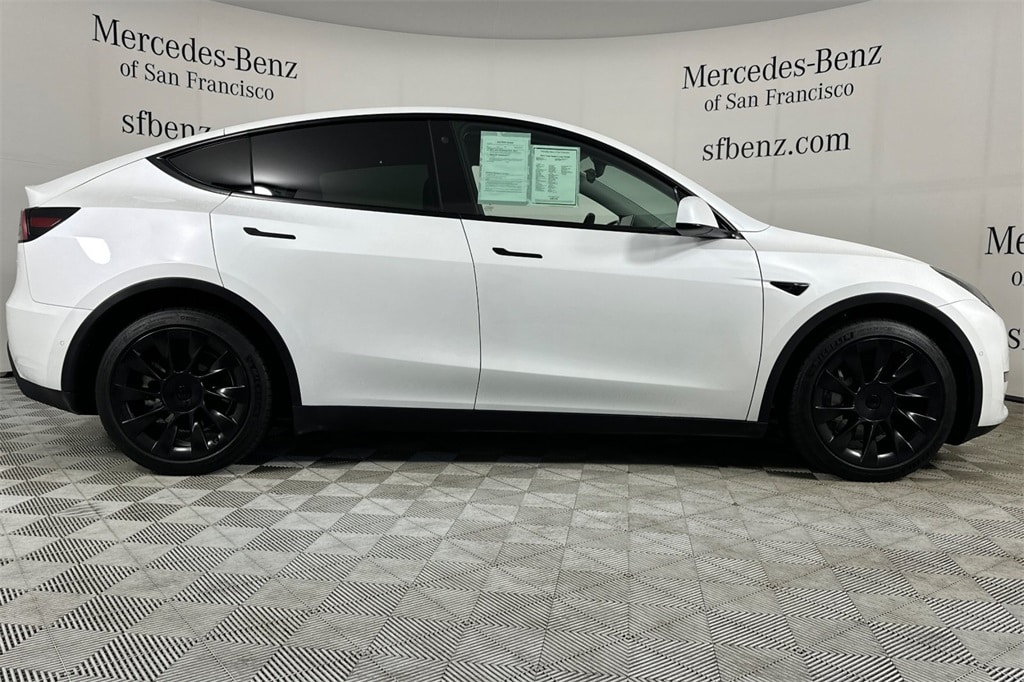 2021 Tesla Model Y Long Range photo 2