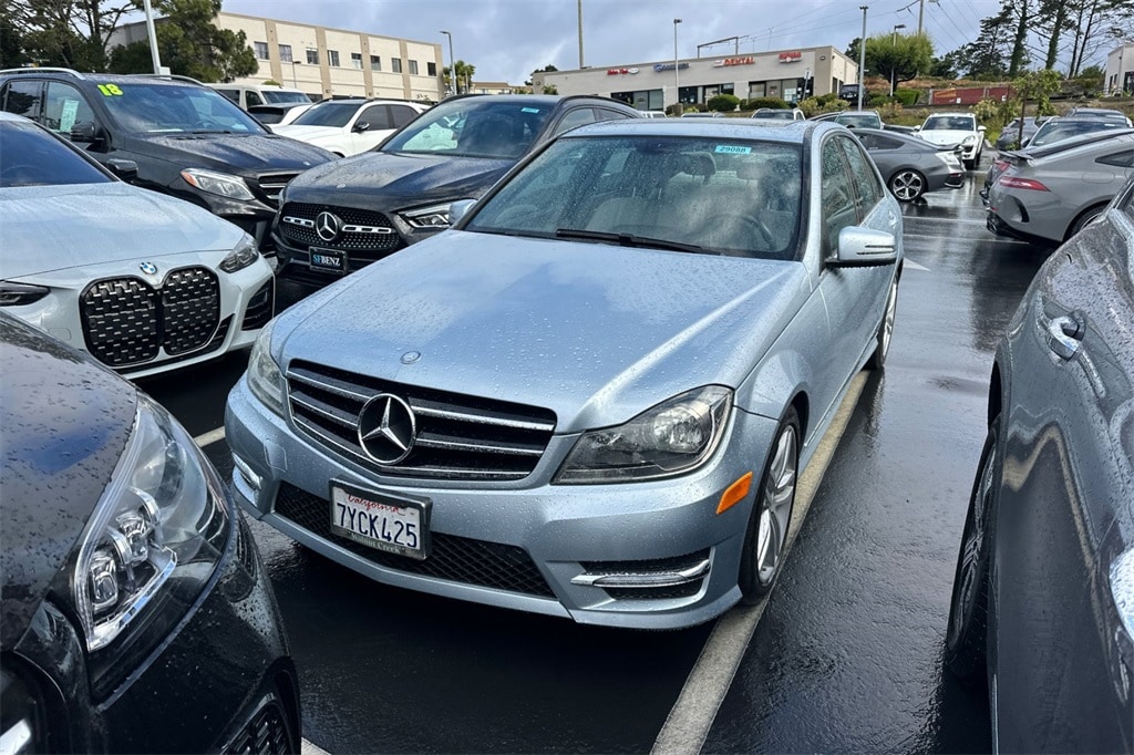 2014 Mercedes-Benz C-Class C 300 photo 2