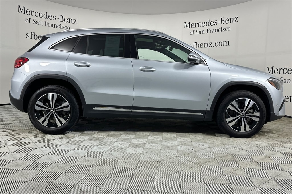 2026 Mercedes-Benz GLA GLA 250 photo 2