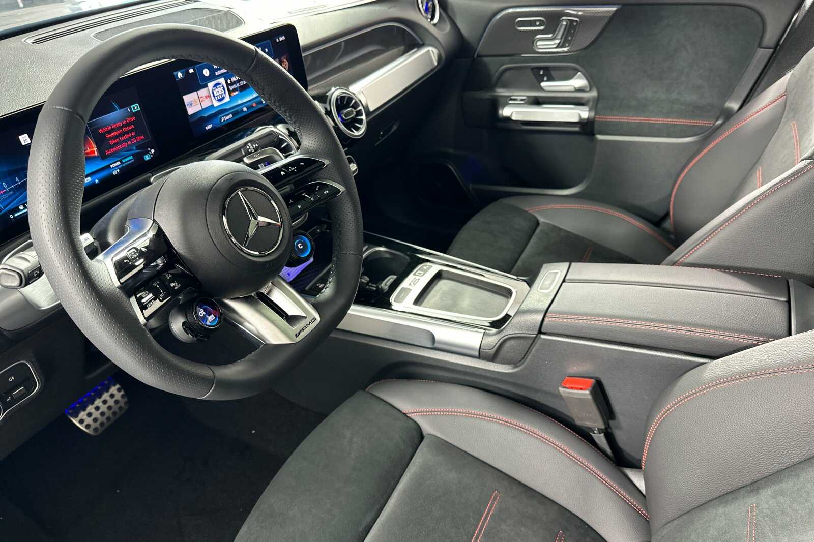 2026 Mercedes-Benz GLB AMG GLB 35 - Photo 10