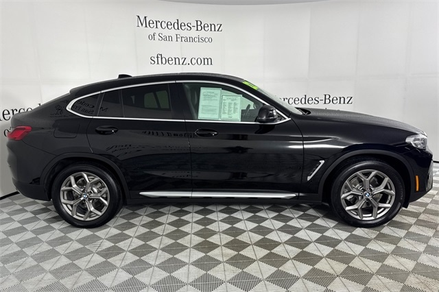 2022 BMW X4 xDrive30i photo 2