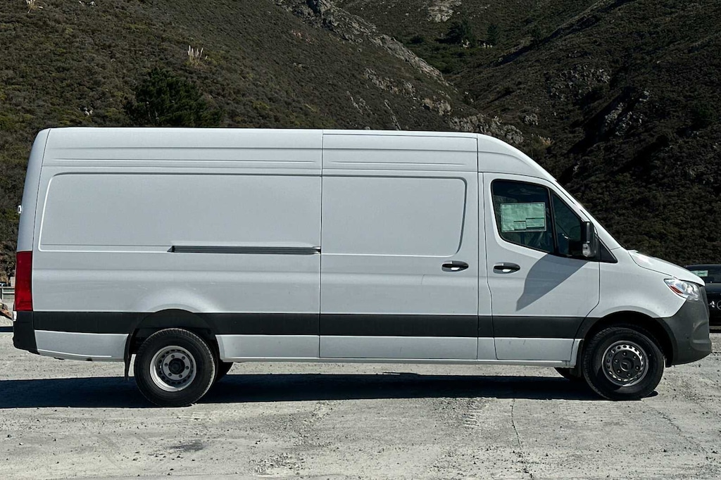 New 2024 Mercedes-Benz Sprinter 3500 XD High Roof 4-Cyl Diesel HO Van Cargo Van