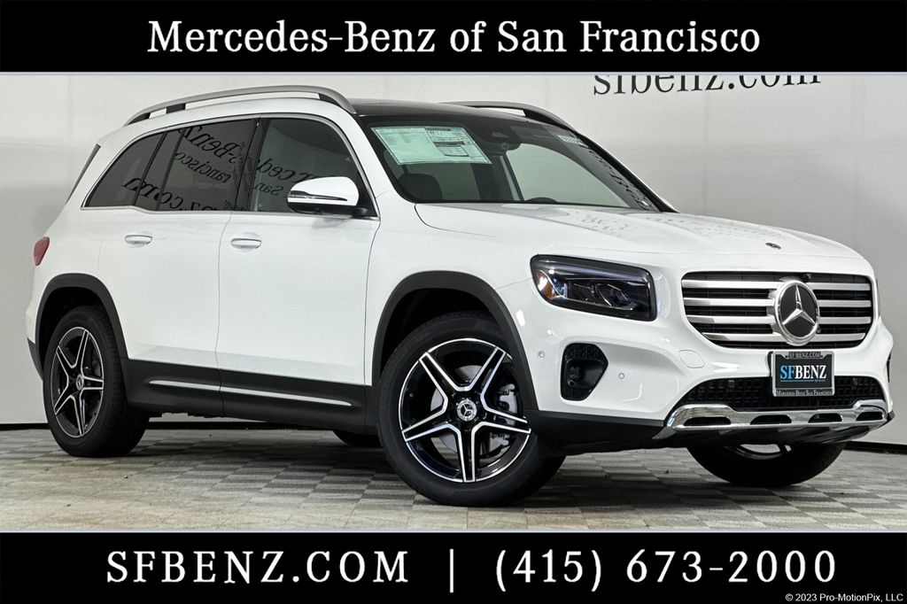 2026 Mercedes-Benz GLB GLB 250 4MATIC's photo