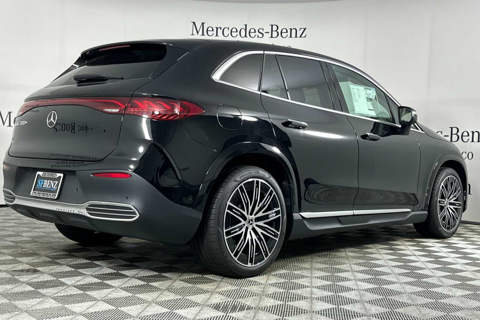 2026 Mercedes Benz EQE SUV photo 3