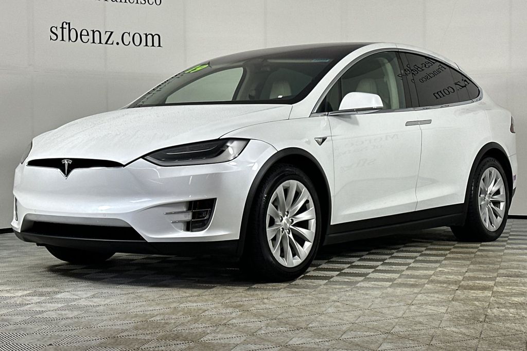 2019 Tesla Model X Long Range photo 3
