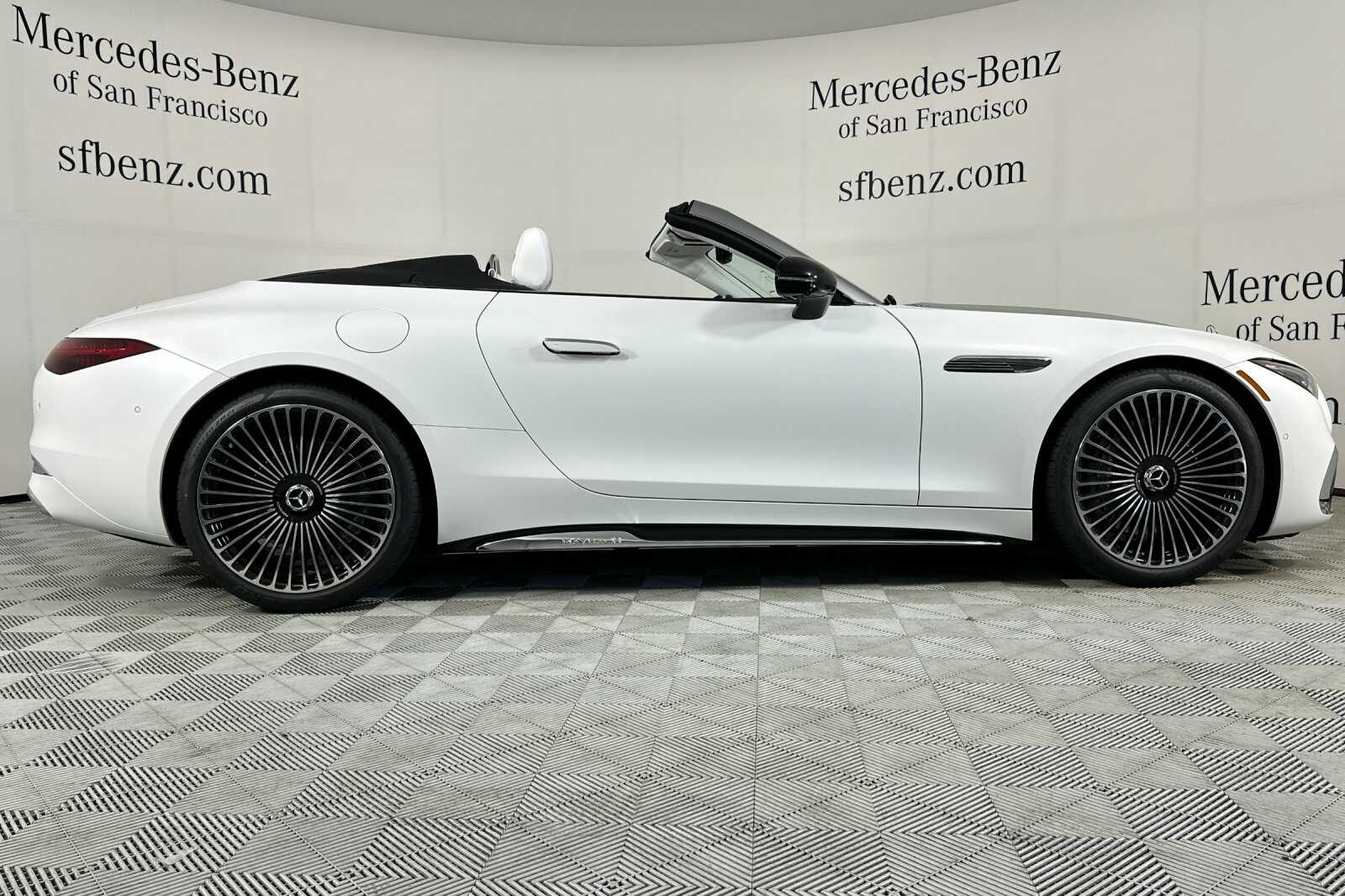 2026 Mercedes Benz SL photo 3