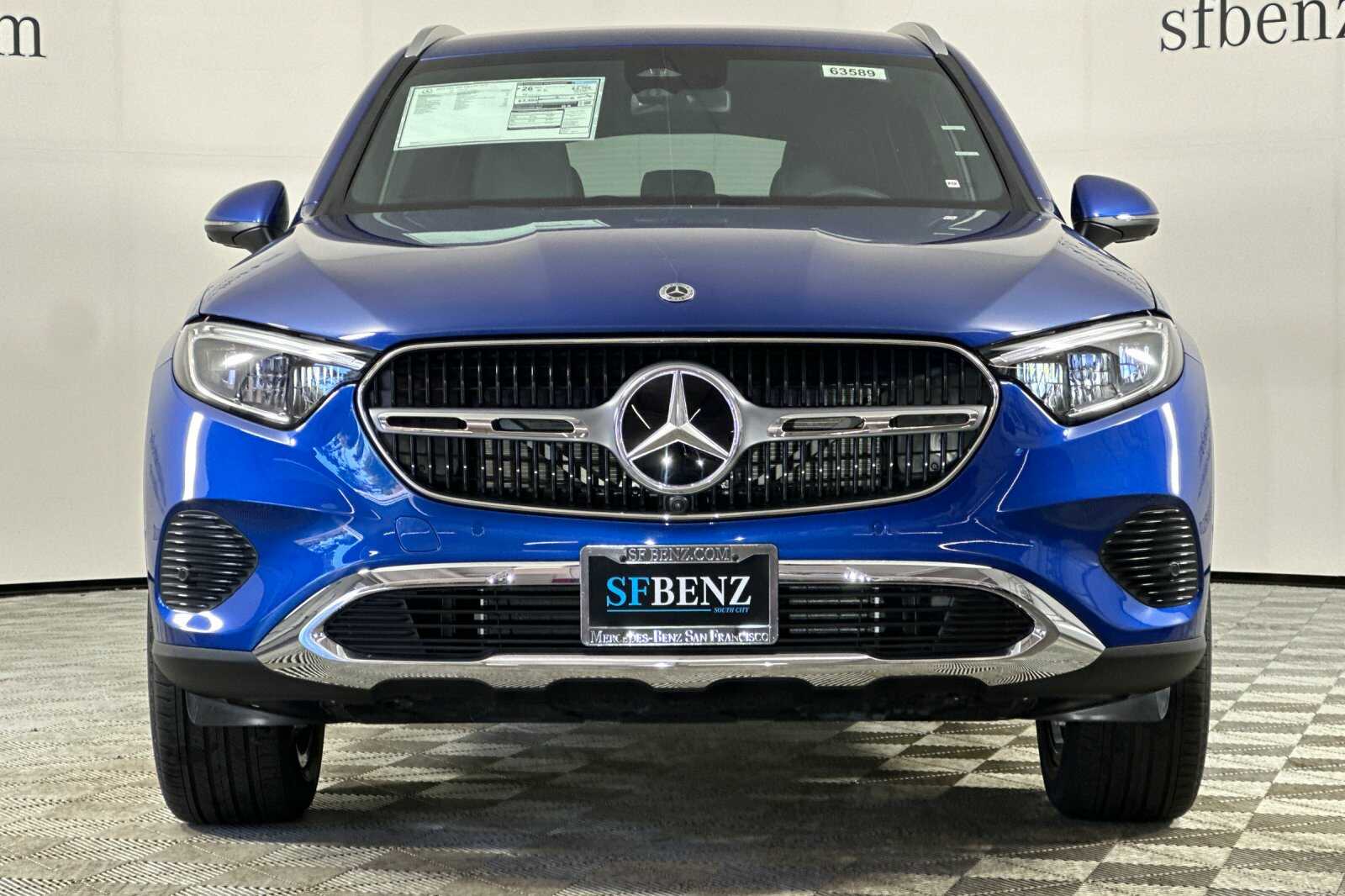 2025 Mercedes Benz GLC 300 4MATIC photo 3