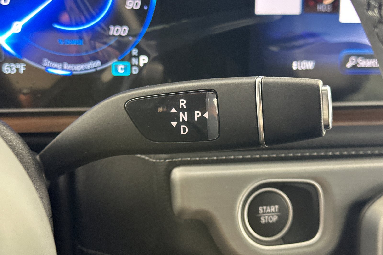 2025 Mercedes-Benz G-Class G580 - Photo 21