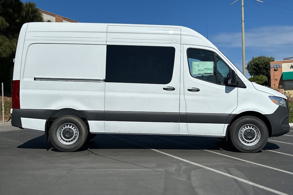 New 2025 Mercedes-Benz Sprinter 2500 Standard Roof 4-Cyl Diesel HO Van Crew Van