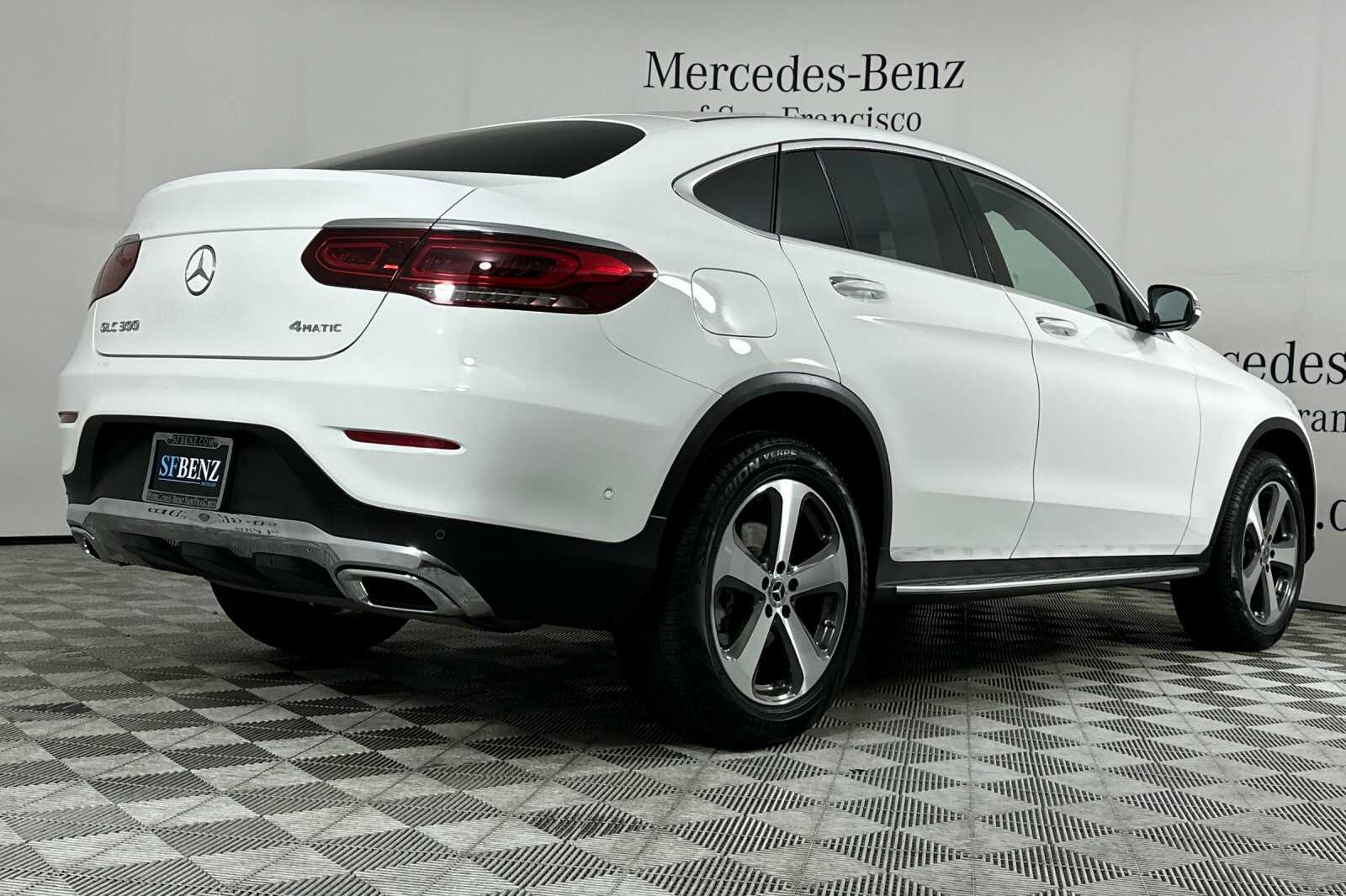 2021 Mercedes Benz GLC 300 Coupe 4MATIC photo 4