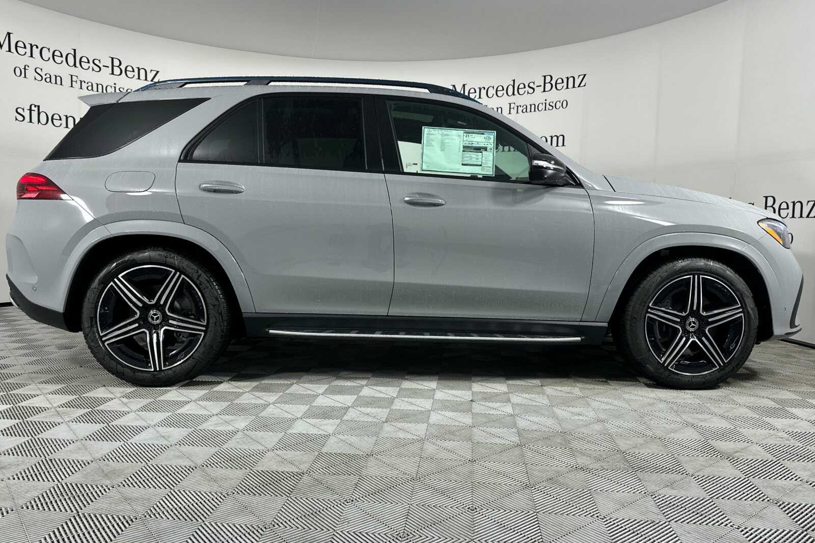 2026 Mercedes Benz GLE 450 4MATIC photo 3