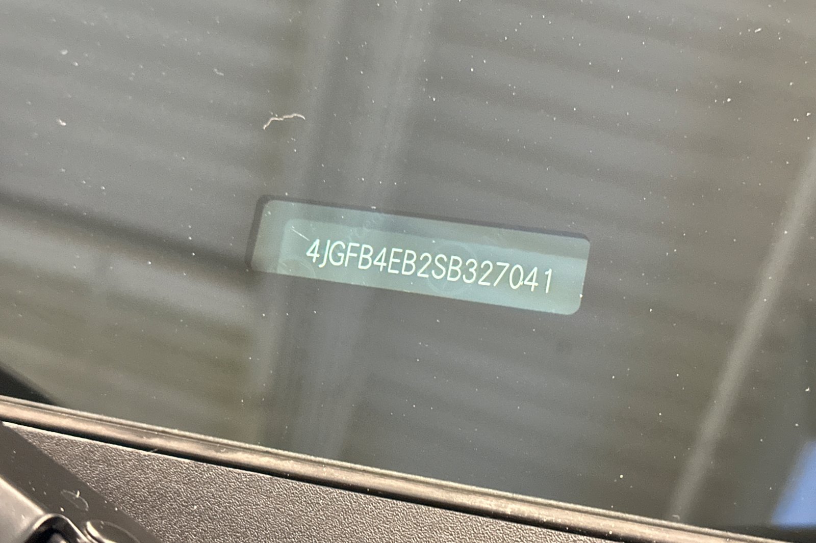 2025 Mercedes Benz GLE 350 4MATIC photo 2