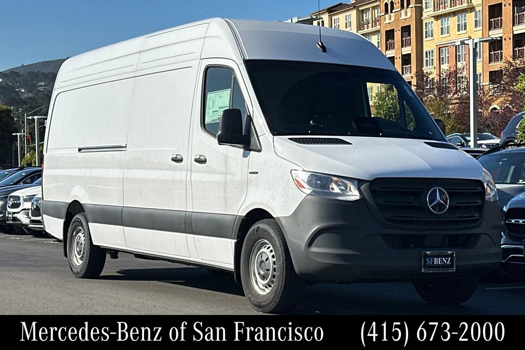 2025 Mercedes-Benz eSprinter Cargo Van