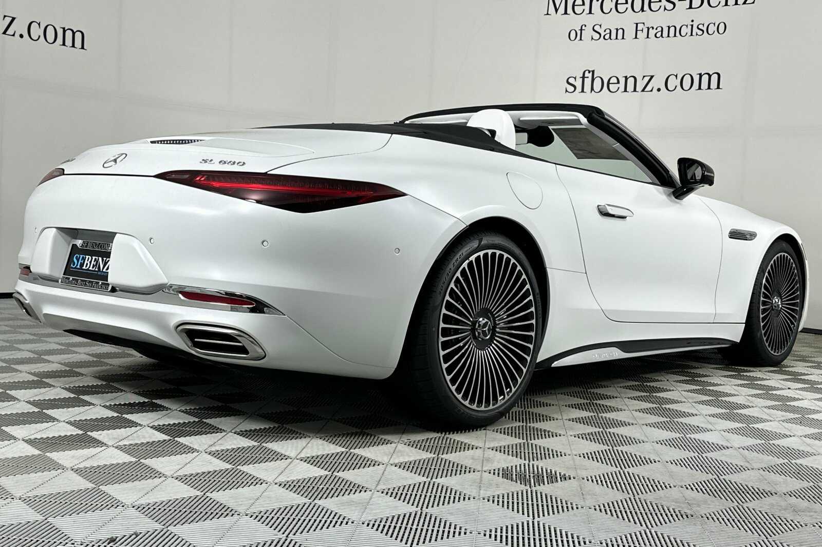 2026 Mercedes Benz SL photo 4