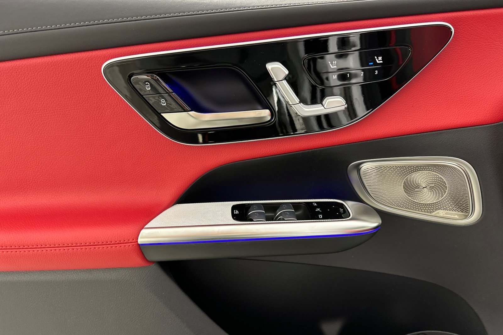 2025 Mercedes-Benz GLC Coupe AMG GLC 43 - Photo 9