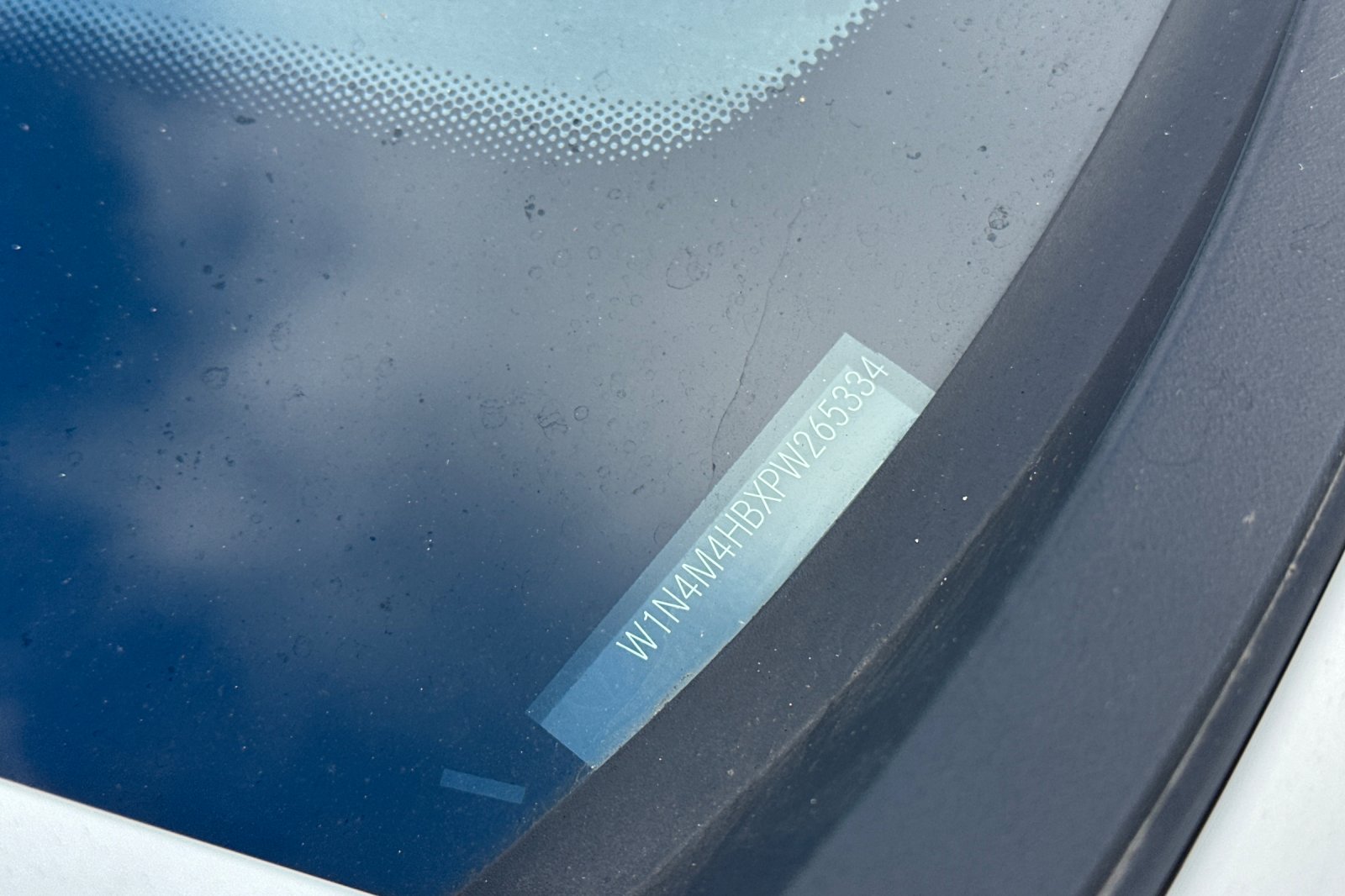 2023 Mercedes Benz GLB 250 4MATIC photo 2