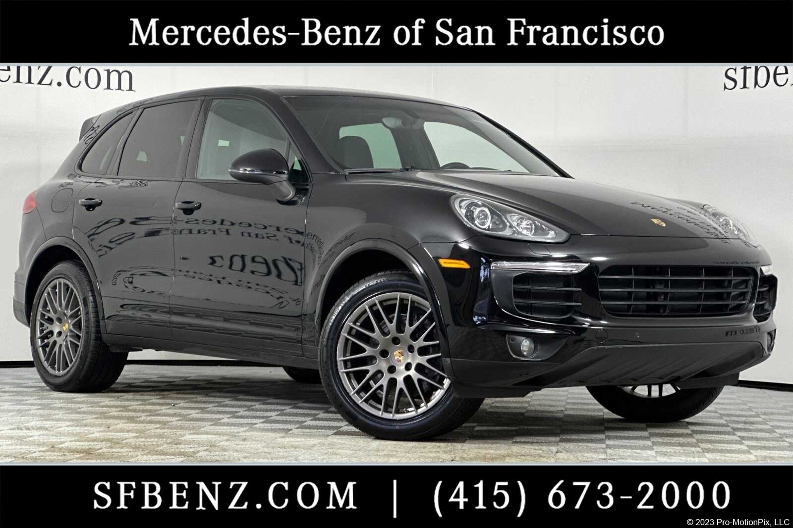 2017 Porsche Cayenne Platinum Edition's photo