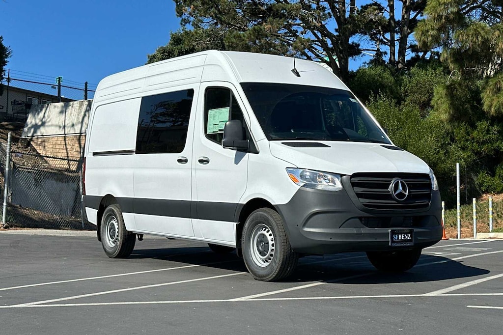New 2025 Mercedes-Benz Sprinter 2500 Standard Roof 4-Cyl Diesel HO Van Crew Van