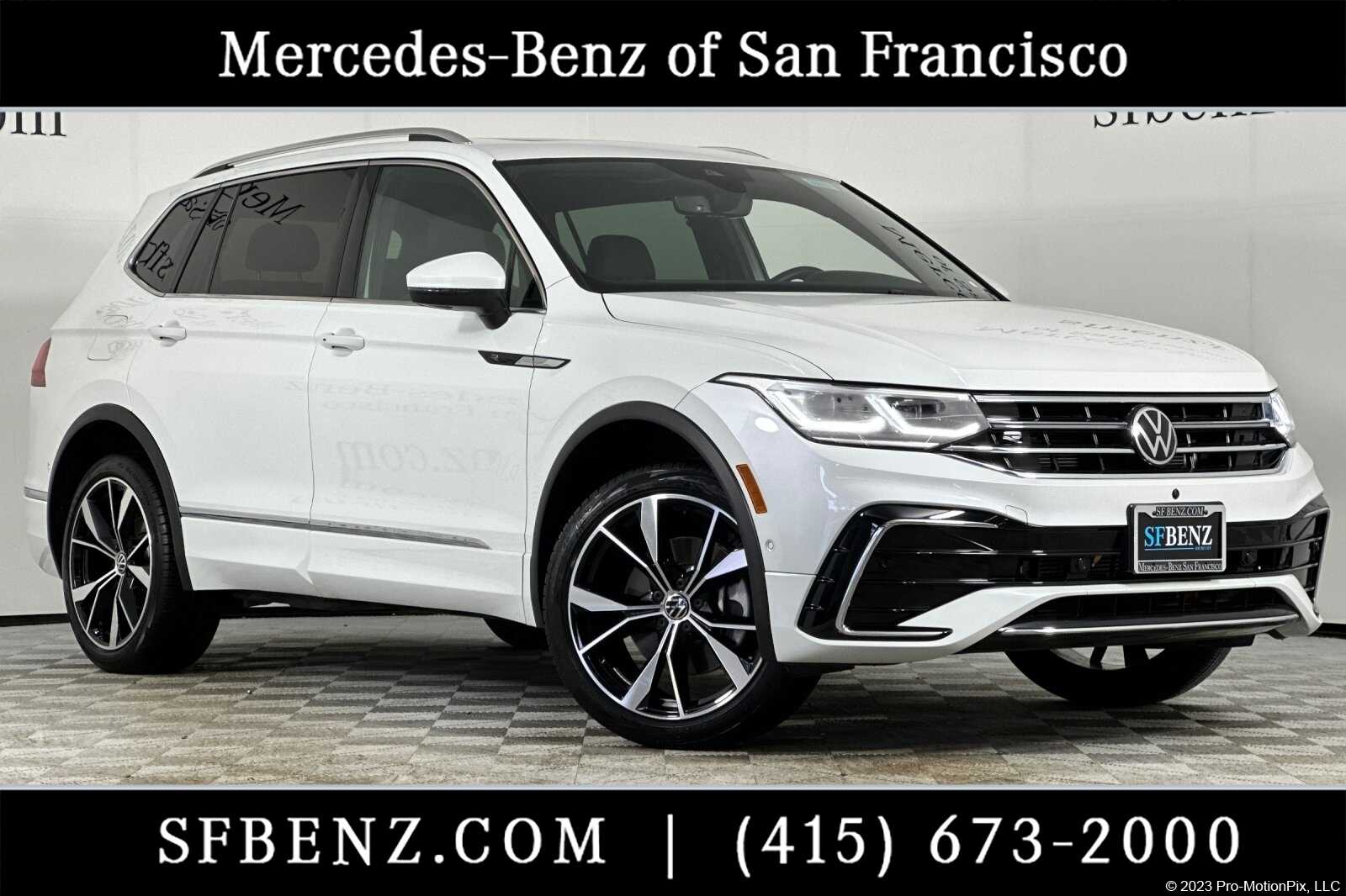 2022 Volkswagen Tiguan SEL R-LINE's photo