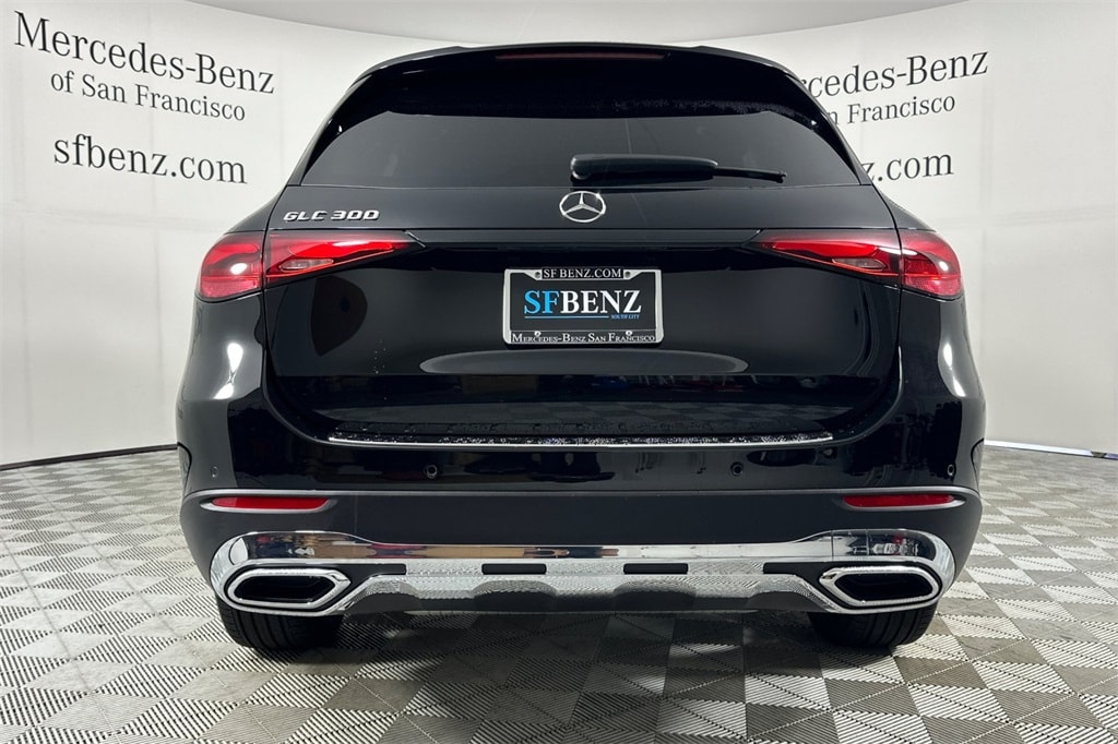 2026 Mercedes-Benz GLC GLC 300 photo 4