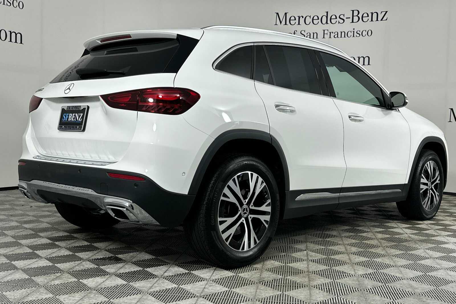 2025 Mercedes Benz GLA 250 photo 4