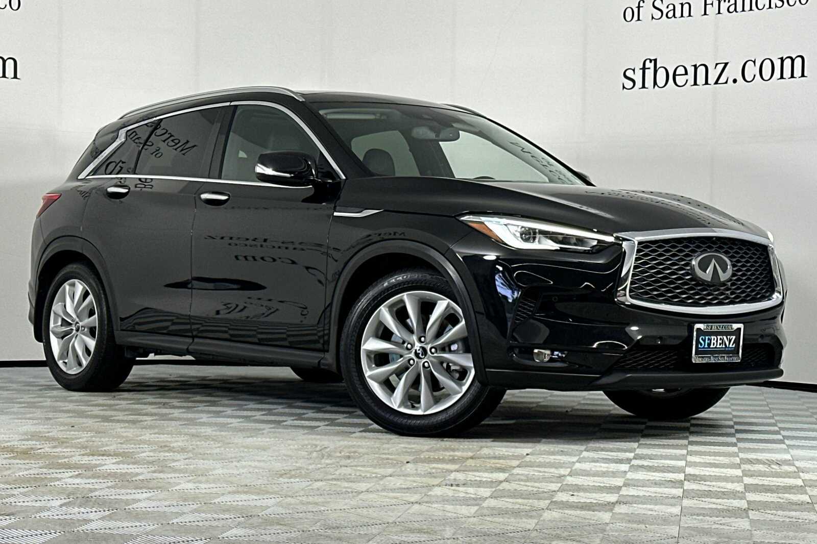 2019 Infiniti QX50 Essential SPORT photo 2
