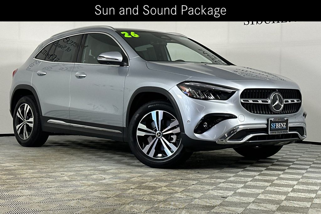 [新品]ディラー販売品Mercedes Benz 1/18CLAクラスシルバー 2026 Certified Used Mercedes-Benz GLA For Sale San Francisco Bay