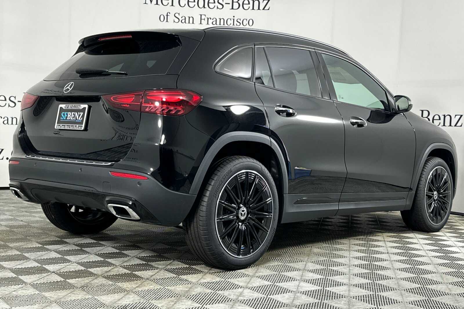 2026 Mercedes Benz GLA 250 4MATIC photo 4