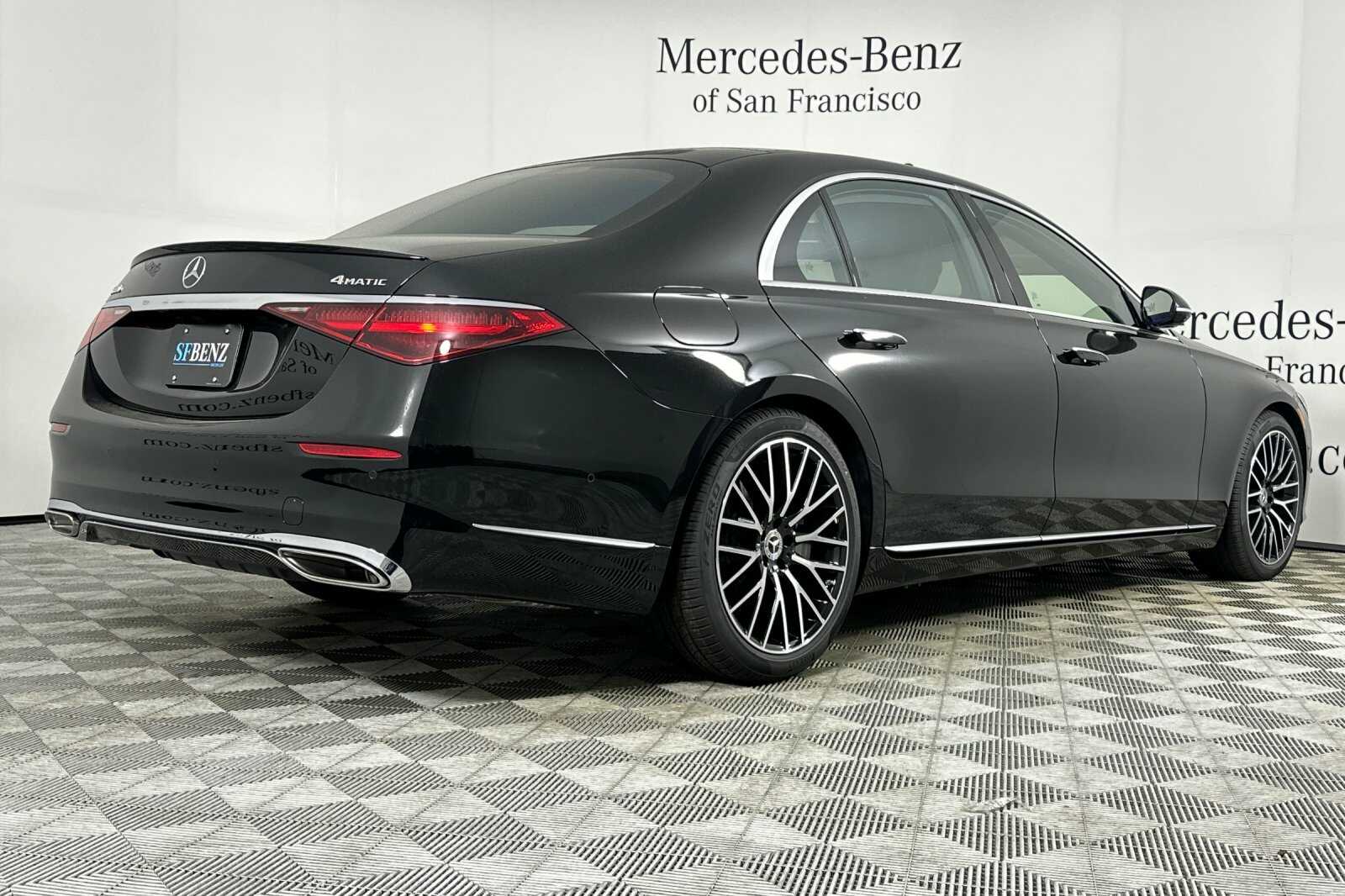2025 Mercedes Benz S 450 580 4MATIC photo 4