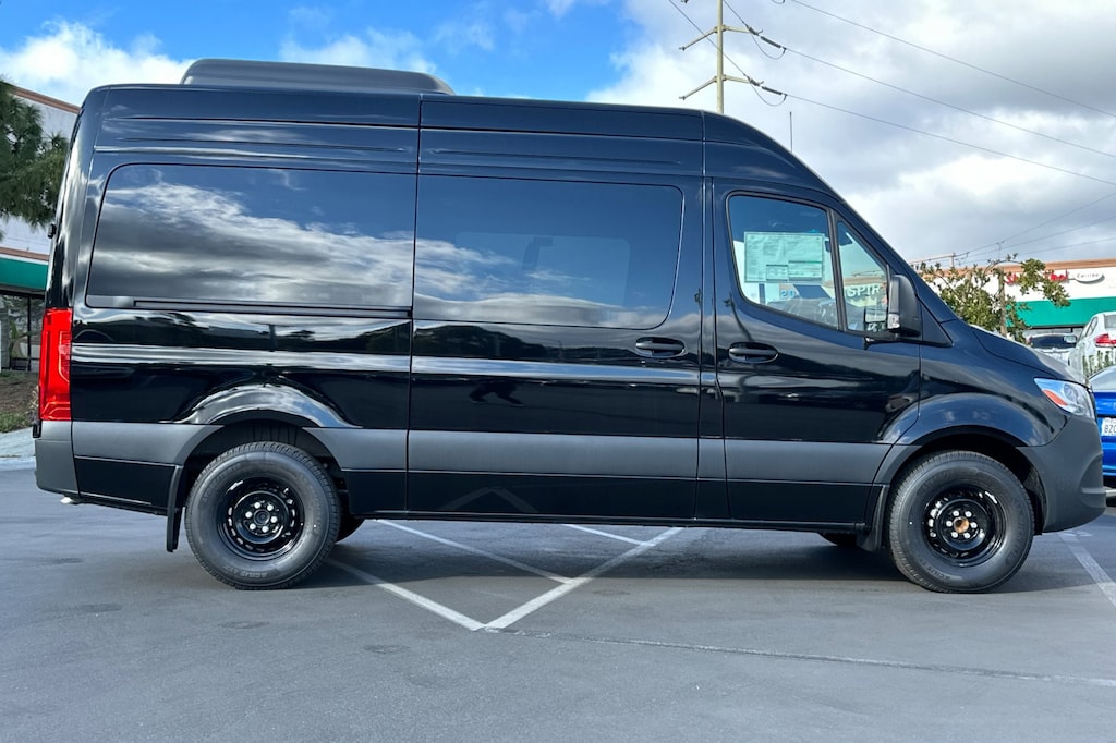 New 2025 Mercedes-Benz Sprinter 2500 Standard Roof 4-Cyl Diesel HO Van Passenger Van