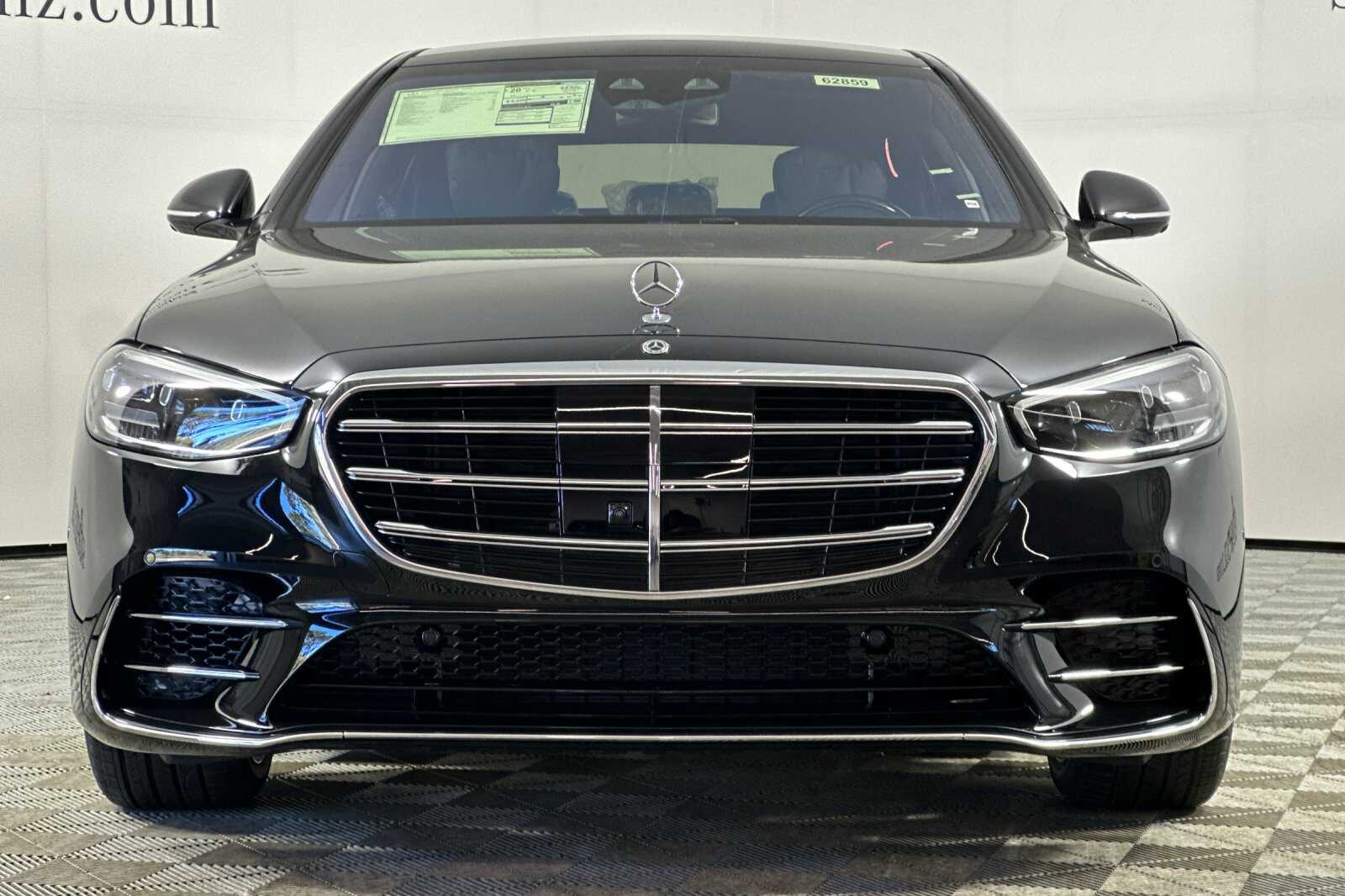 2025 Mercedes Benz S 450 580 4MATIC photo 2