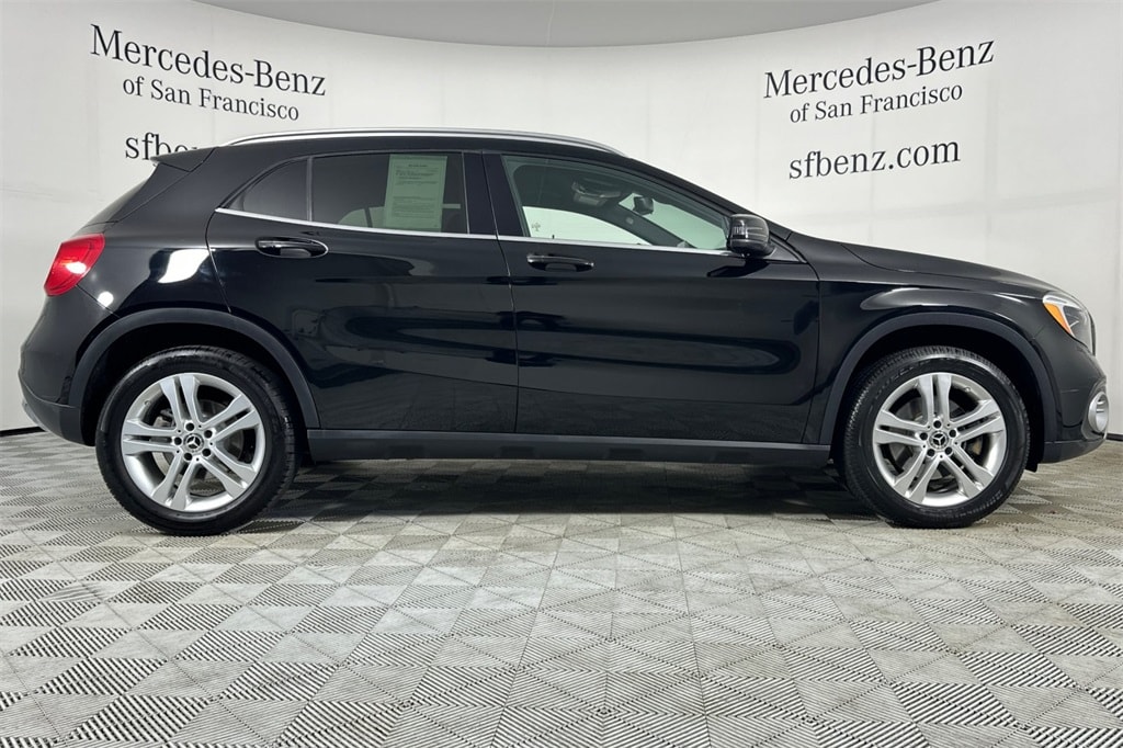 2019 Mercedes-Benz GLA GLA 250 photo 2