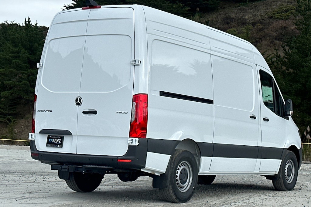 New 2025 Mercedes-Benz Sprinter 2500 Standard Roof 4-Cyl Diesel HO Van Cargo Van