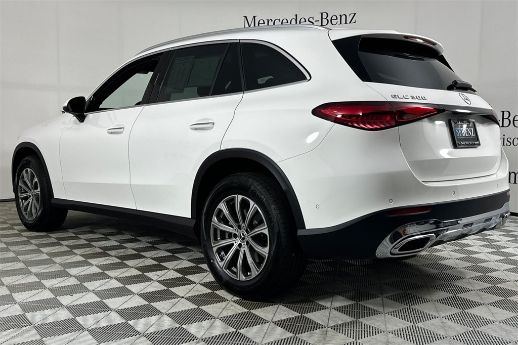 2026 Mercedes-Benz GLC GLC 300 photo 5