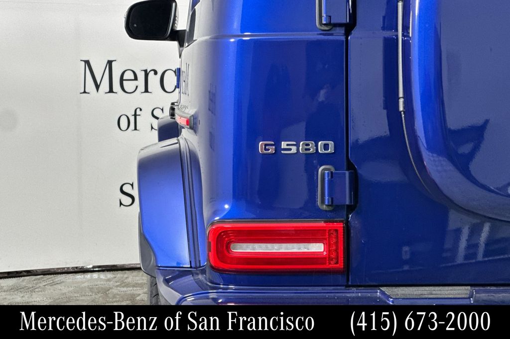 2025 Mercedes-Benz G-Class G580 - Photo 24