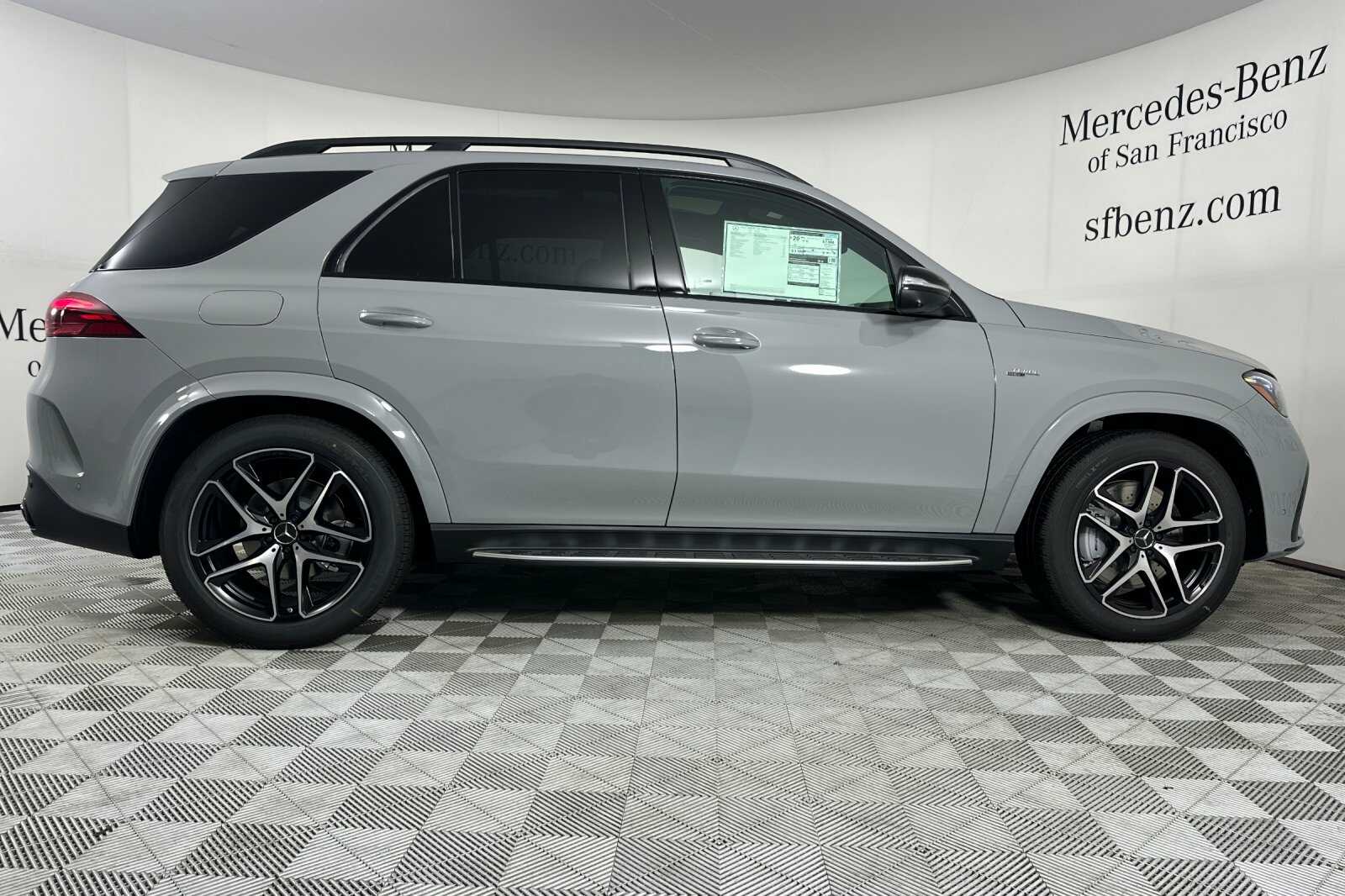 2026 Mercedes Benz GLE AMG 53 4MATIC photo 3