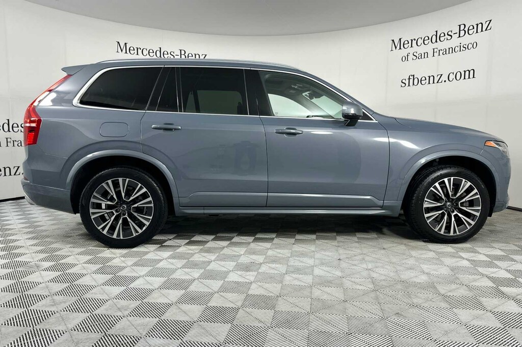 Used 2020 Volvo XC90 T5 Momentum 4D Sport Utility SUV
