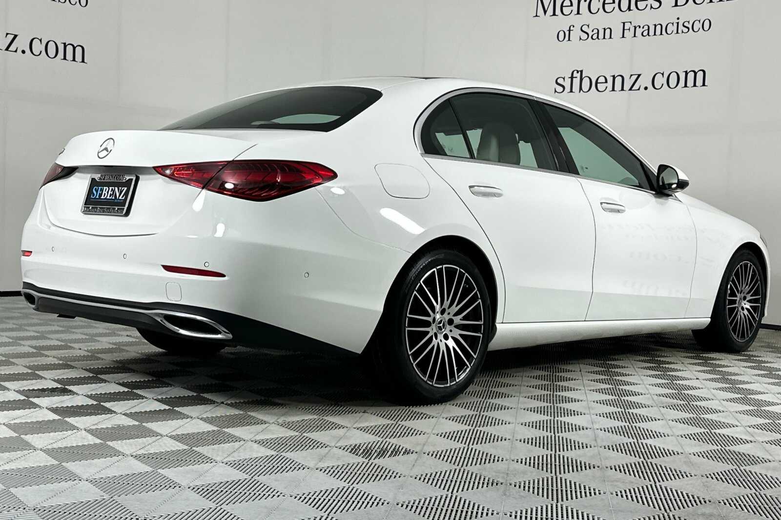 2023 Mercedes Benz C 300 photo 4