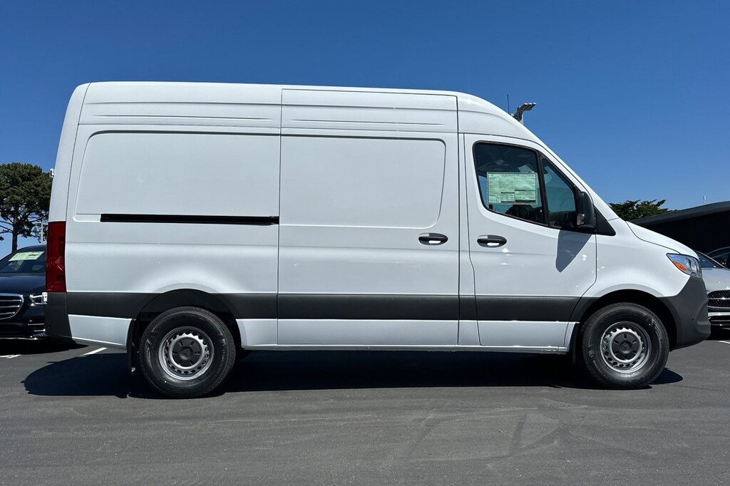 New 2025 Mercedes-Benz Sprinter 2500 Standard Roof 4-Cyl Diesel HO Van Cargo Van