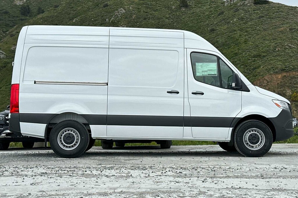 New 2025 Mercedes-Benz Sprinter 2500 Standard Roof 4-Cyl Diesel HO Van Cargo Van