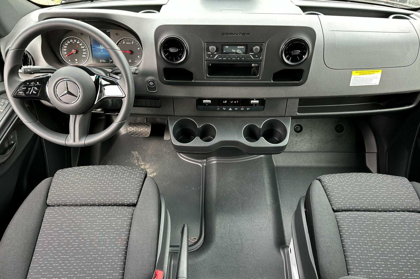 2025 Mercedes-Benz Sprinter Crew Van Base - Photo 11