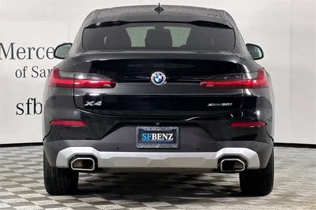 2022 BMW X4 xDrive30i photo 4