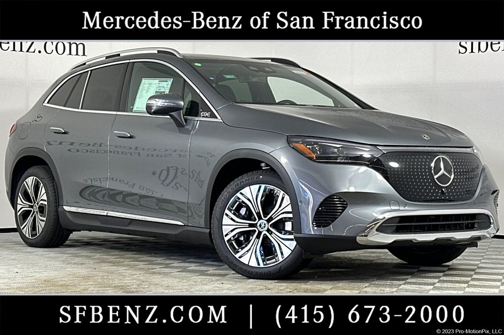 2026 Mercedes-Benz EQE SUV EQE 320 4MATIC's photo