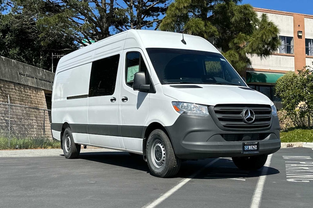New 2025 Mercedes-Benz Sprinter 2500 High Roof 4-Cyl Diesel HO Van Crew Van