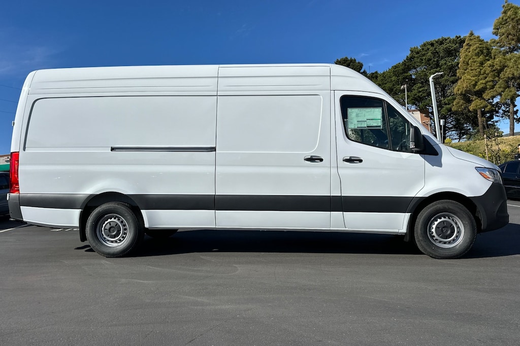 New 2025 Mercedes-Benz Sprinter 2500 High Roof 4-Cyl Diesel HO Van Cargo Van