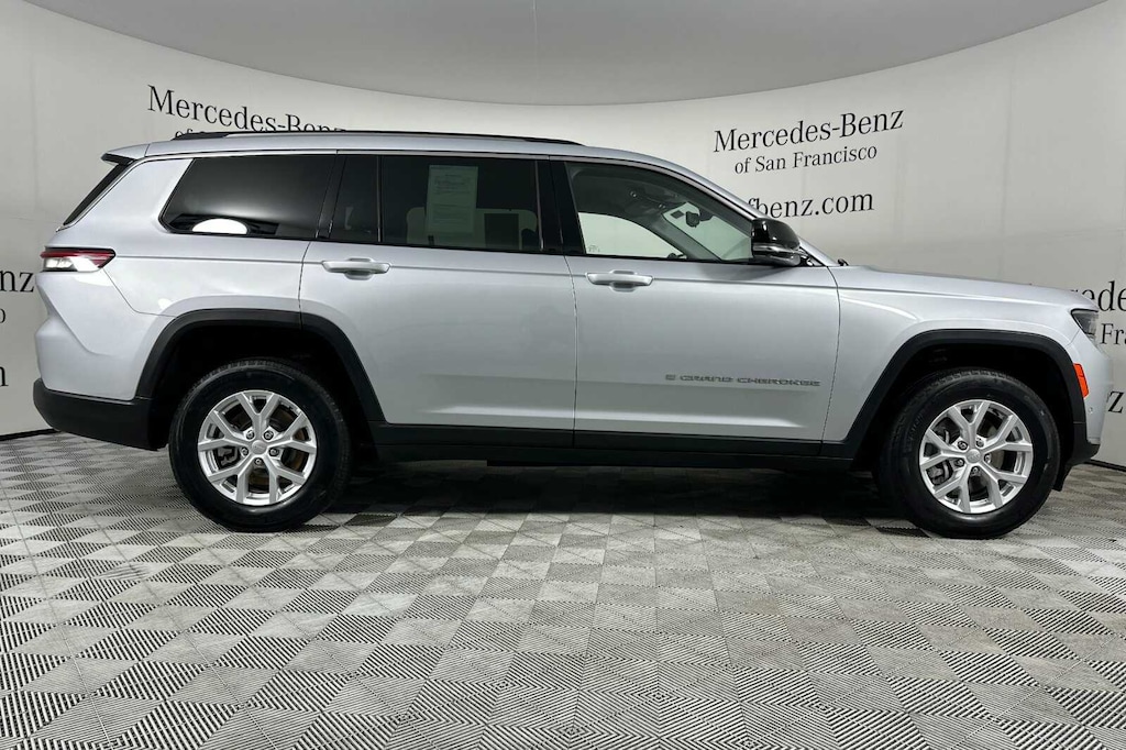 Used 2023 Jeep Grand Cherokee L Limited 4D Sport Utility SUV