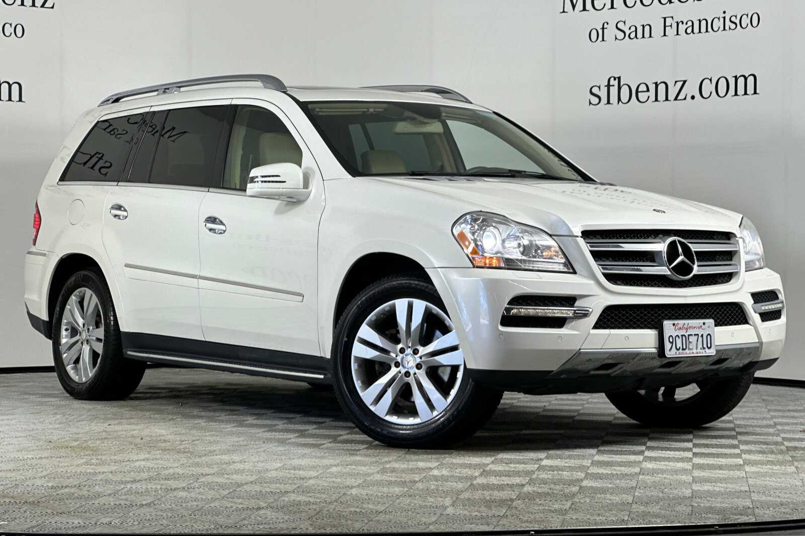 2011 Mercedes Benz GL 450 photo 2