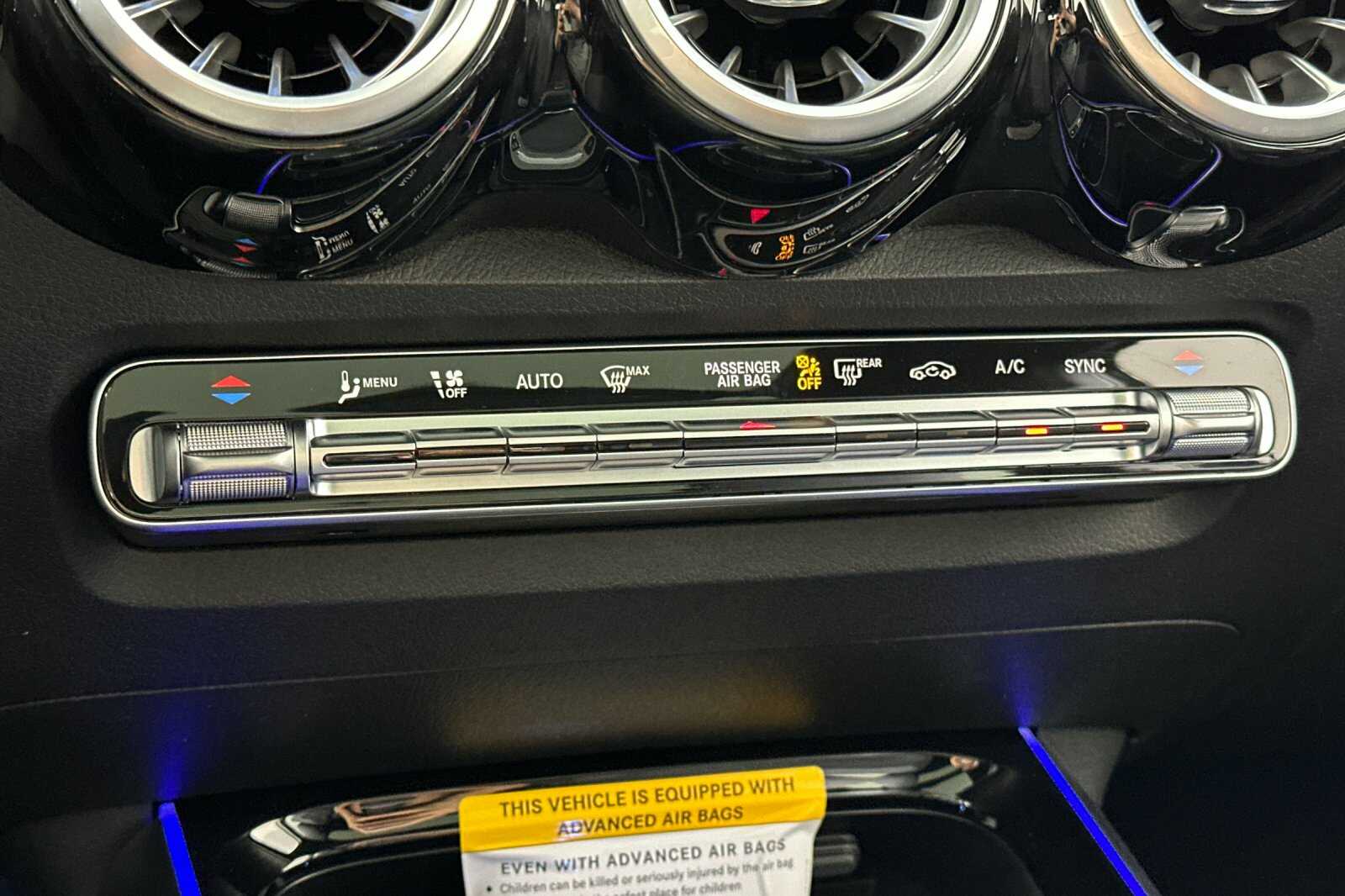 2026 Mercedes-Benz GLB AMG GLB 35 - Photo 20