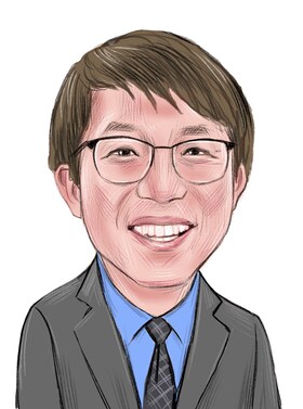 Staff member Evan Kim from 9fe5af703f59