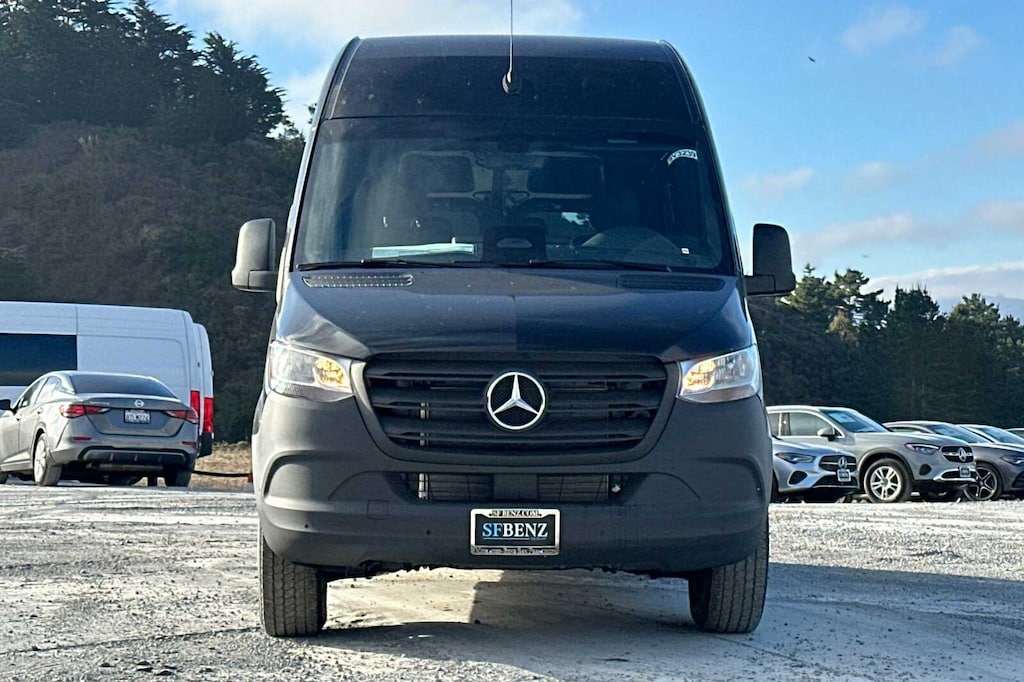 New 2025 Mercedes-Benz Sprinter 2500 High Roof 4-Cyl Diesel HO Van Crew Van